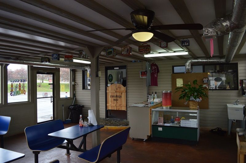 The Lunch Box: 268 Colyar Street, Tracy City, TN 37387